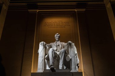 Abraham Lincoln Anıt Heykeli Geceleyin
