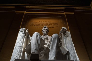 Abraham Lincoln Anıt Heykeli Geceleyin