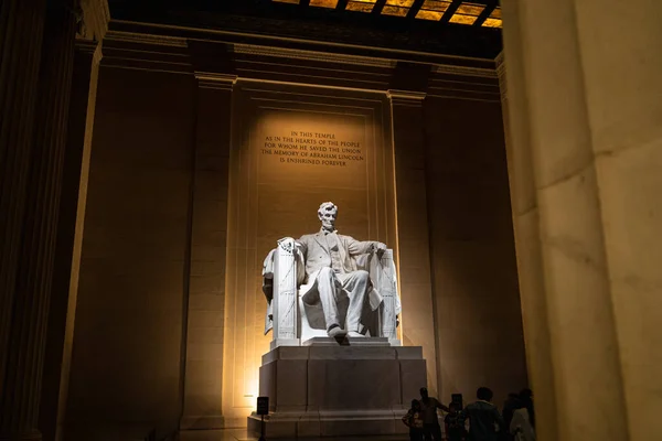 Abraham Lincoln Memorial Statue at Night — Stock fotografie