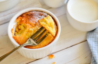 Süzme peynir güveci.