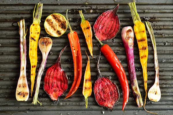 Verduras a la parrilla —  Fotos de Stock