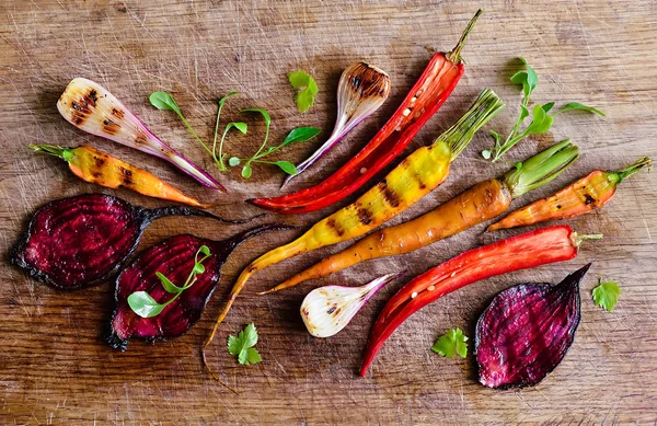 Verduras a la parrilla —  Fotos de Stock