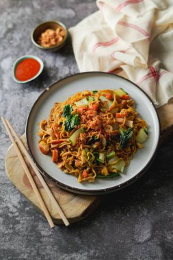 Endonezya usulü kızarmış erişte, mie goreng