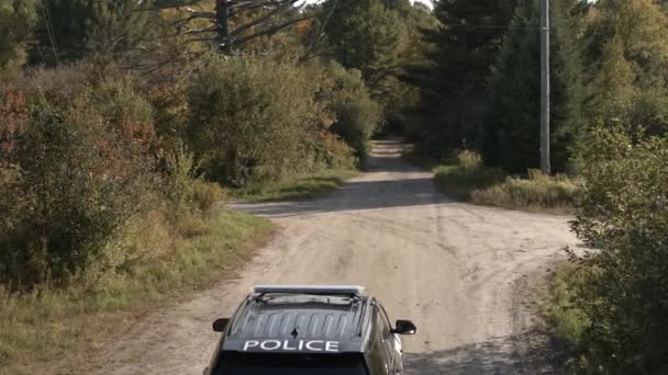 Police Car Dirt Road Forest North Bay Ontario Canada — Vídeo de stock