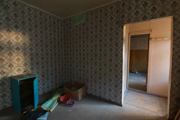 Ein Verlassenes Zimmer Einem Haus Mit Dingen — Stockfoto