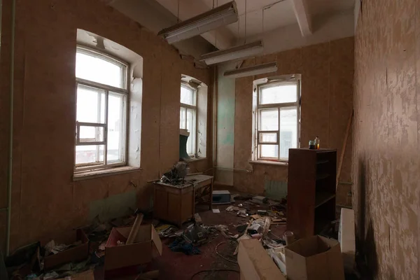 Verlassener Leerer Raum Einem Zerstörten Gebäude — Stockfoto