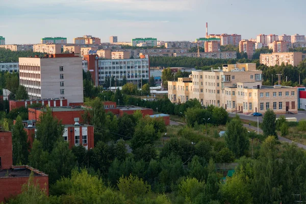 Ciudad Provincial Rusia Con Edificios Gran Altura Por Noche — Foto de Stock
