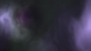 Uzaydaki bir bulutsu içindeki fırtınalı bulutların renk değiştiren 4k videosu