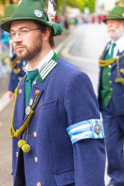 Almanya, Münih 18 Eylül 2022 Trachten- und Schtzenzug Ekim Festivali 2022 Covid-19 iki yıl sonra Münih, Almanya 'da durakladı. 