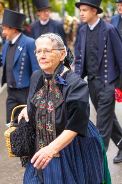 Almanya, Münih 18 Eylül 2022 Trachten- und Schtzenzug Ekim Festivali 2022 Covid-19 iki yıl sonra Münih, Almanya 'da durakladı. 