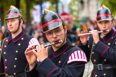 Almanya, Münih 18 Eylül 2022 Trachten- und Schtzenzug Ekim Festivali 2022 Covid-19 iki yıl sonra Münih, Almanya 'da durakladı. 