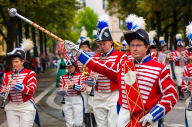 Almanya, Münih 18 Eylül 2022 Trachten- und Schtzenzug Ekim Festivali 2022 Covid-19 iki yıl sonra Münih, Almanya 'da durakladı. 