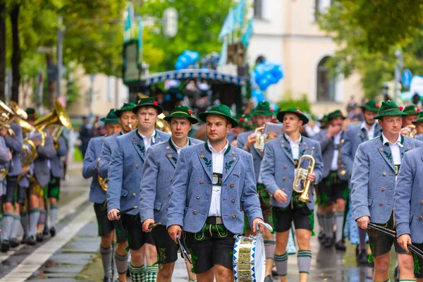 Německo Mnichov Září 2022 Trachten Und Schtzenzug Oktoberfestu 2022 Dvou — Stock fotografie