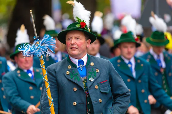 Německo Mnichov Září 2022 Trachten Und Schtzenzug Oktoberfestu 2022 Dvou — Stock fotografie