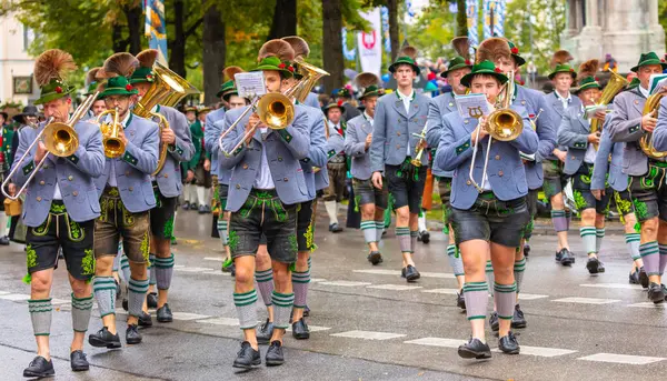 Germania Monaco Settembre 2022 Trachten Und Schtzenzug Dell Oktoberfest 2022 — Foto Stock