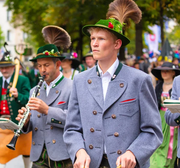 Německo Mnichov Září 2022 Trachten Und Schtzenzug Oktoberfestu 2022 Dvou — Stock fotografie