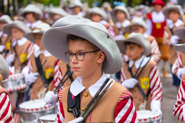 Almanya, Münih 18 Eylül 2022 Trachten- und Schtzenzug Ekim Festivali 2022 Covid-19 iki yıl sonra Münih, Almanya 'da durakladı. 