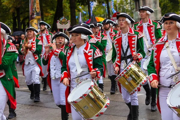 Trachten Und Schtzenzug Oktoberfestu 2022 Dvou Letech Covid Pauza Mnichově — Stock fotografie