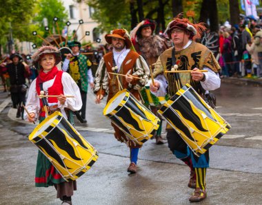 Ekim Festivali 'nin Trachten und Schtzenzug' u, Covid-19 'un Münih, Almanya' da geçirdiği iki yıldan sonra 2022 'de durdu.. 
