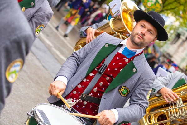 Trachten Und Schtzenzug Oktoberfestu 2022 Dvou Letech Covid Pauza Mnichově — Stock fotografie