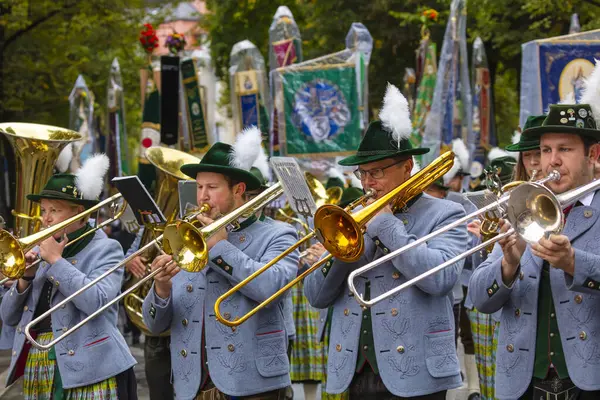 Trachten Und Schtzenzug Oktoberfestu 2022 Dvou Letech Covid Pauza Mnichově — Stock fotografie