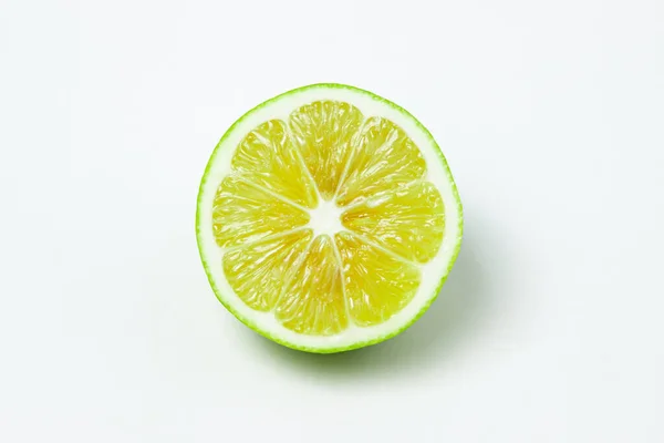 Beyaz Arka Planda Limon Izole Edilmiş Ekşi Meyve Citrus Meyvesi — Stok fotoğraf
