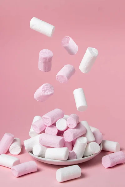 Marshmallows Pink Background Marshmallows Fall Plate Marshmallows Delicate Dessert — Stock Photo, Image