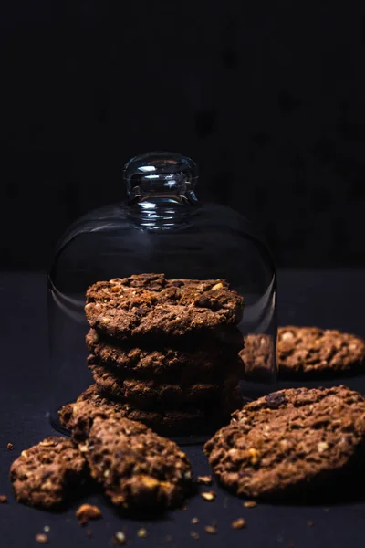 Chocolate Chip Cookies Chocolate Chips Black Background Sweet Chocolate Treat — Stock Photo, Image