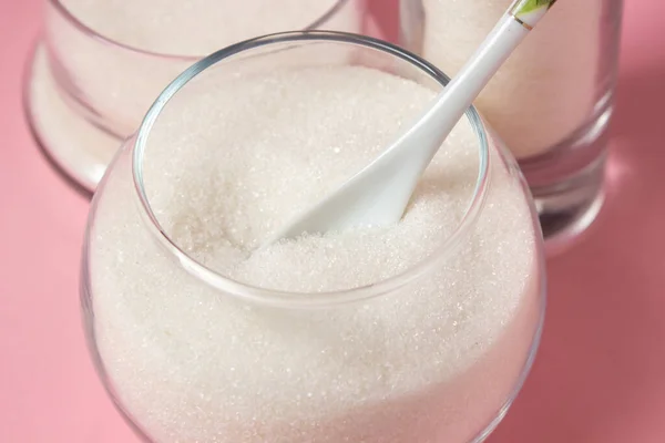 Zucker Auf Rosa Hintergrund Zucker Verschiedenen Glasgefäßen Zuckerreserven — Stockfoto