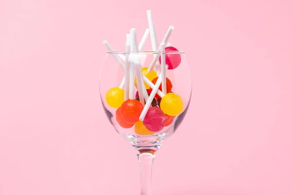 Lollipops Copo Fundo Rosa Vários Doces Fruto Doce Tratamento — Fotografia de Stock