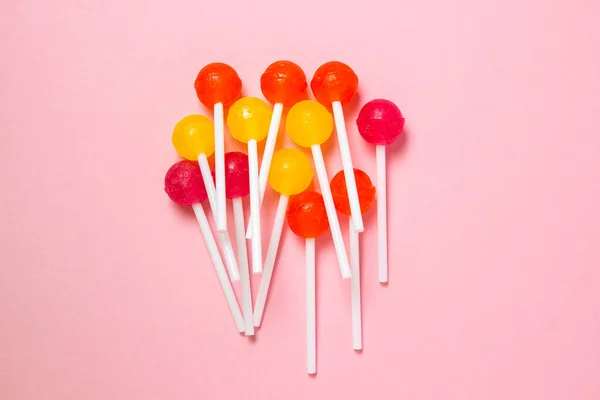 Lollipops Fundo Rosa Vários Doces Fruto Doce Tratamento — Fotografia de Stock