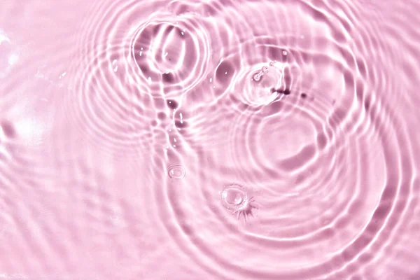 Всплески Воды Розовом Фоне Вид Сверху Предпосылки Вашего Дизайна Лицензионные Стоковые Изображения