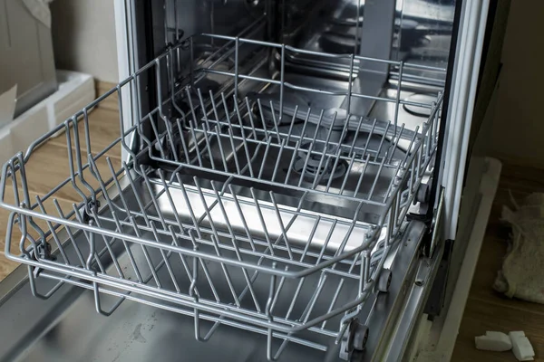 Open Dishwasher Hostess Preparing Load Dirty Dishes Dishwasher — Stock fotografie