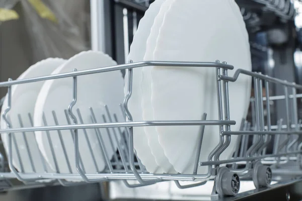 Well Washed Dishes Dishwasher Built Dishwasher White Plates Front Dishwasher — Fotografia de Stock