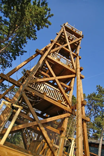 Torre de vigia de madeira — Fotografia de Stock