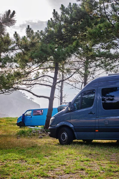 Campsite Campervans Vans Parking Lot Surronded Nature — Stock Photo, Image