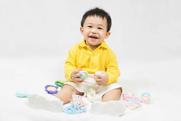 Asiático Lindo Bebé Niño Alrededor Año Edad Camisa Amarilla Jugando — Foto de Stock