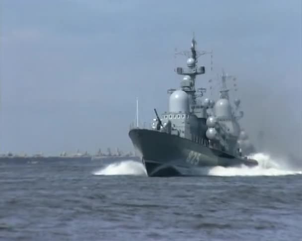 Parade angkatan laut di Baltysk (2003) -05 — Stok Video