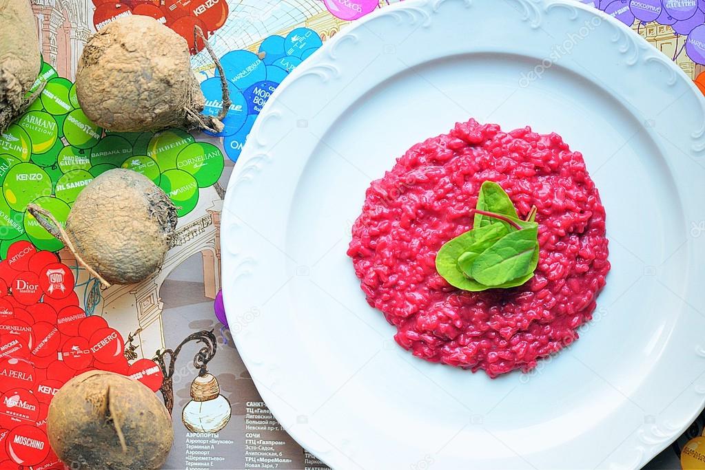 Beet risotto with gorgonzola