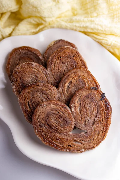 Çıtır Turta, Kalp veya Kelebek Şekli, Kakao Lezzeti