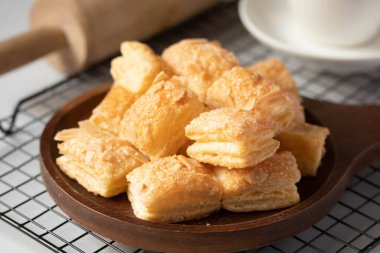 Ev yapımı tereyağlı güney bisküvileri.