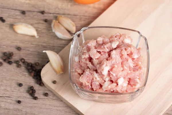 Carne Fresca Picada Cruda Con Especias Listas Para Cocinar Para —  Fotos de Stock