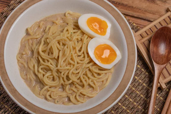 Udon Egg Japanese Food Chopsticks Copy Space — Stockfoto
