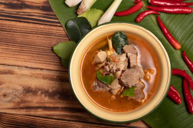 Spicy Braised Pork Tom Yum, Thai food