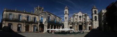 Plaza de la catedral - havana, Küba - Ocak 30,2011