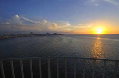 Havana alacakaranlıkta manzarası