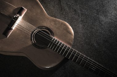 akustik gitar