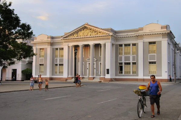 Колледж Сан Лоренцо в Сьенфуэгос, Куба. ОКТ 2009 — стоковое фото