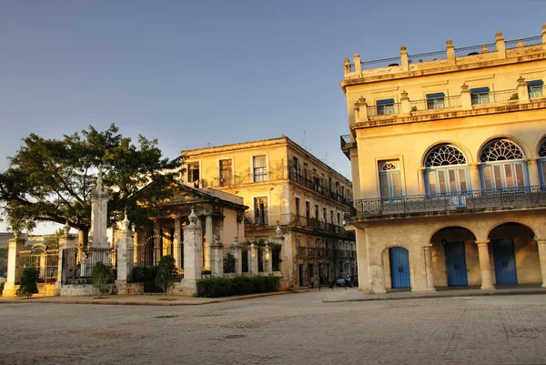 Edifícios antigos de Havana — Fotografia de Stock