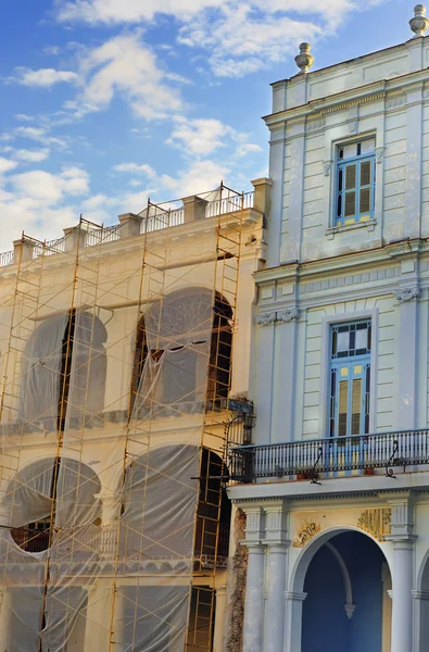 Красочные здания из хаваны — стоковое фото